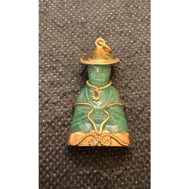 14k Yellow Gold Pendant With Hand Carved Jade Sitting Buddha With Chinese Hat. For Sale - Image 10 of 12