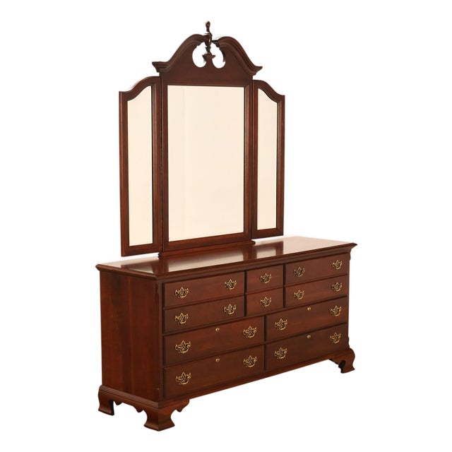 Cochran Mahogany Chippendale Style Cherry Dresser With Mirror For Sale