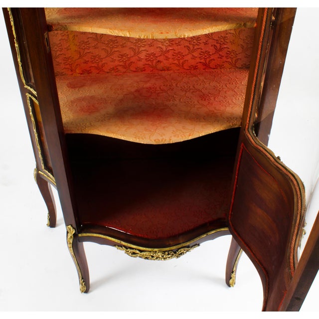 Antique 19th Century French Vitrine Display Cabinet by Vernis Martin For Sale - Image 11 of 18