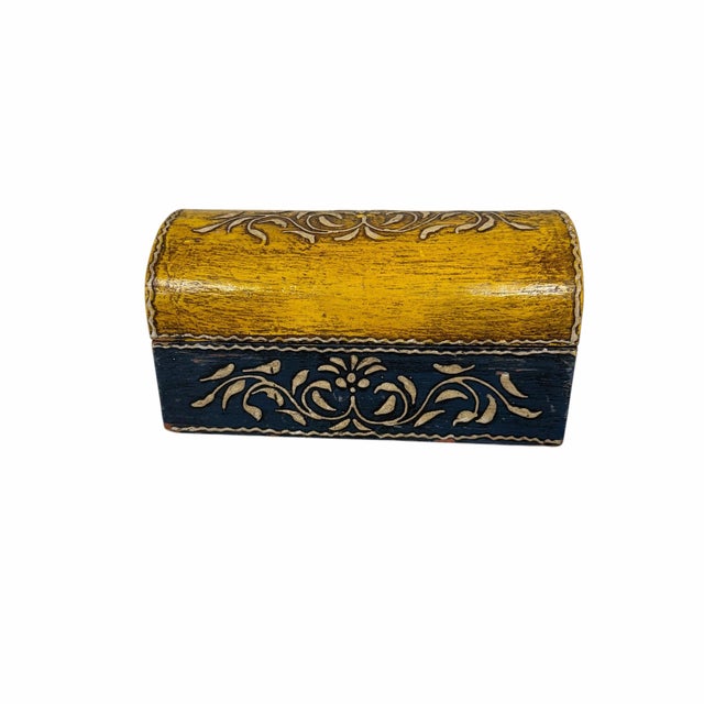 Folk Art Vintage Domed Lid Folk Art Design Trinket Box For Sale - Image 3 of 7