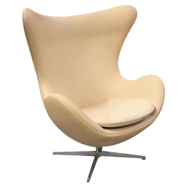 Scandinavian Egg Chair Model 3316 by Arne Jacobsen for Fritz Hansen, 1970s For Sale