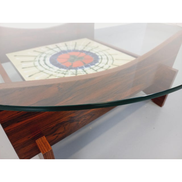 Vintage Round Coffee Table in Rosewood and Ceramic from Vallauris, 1970s For Sale - Image 16 of 18