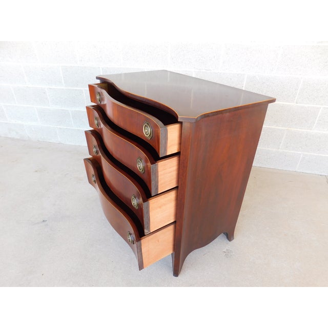 Charak Federal Hepplewhite Flame Mahogany Serpentine Front Chest 34"w For Sale - Image 9 of 18