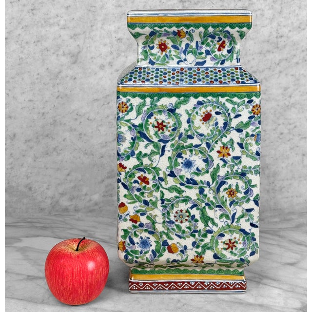 A Traditional Chinese Porcelain & Enamel Vine Vase, c. Late 20th Century - Porcelain with a Heavily Detailed Vine & Floral...