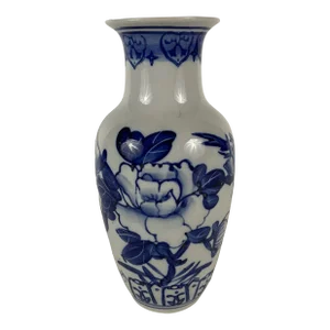 Blue and White Chinese Porcelain Vase