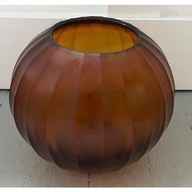 Glass French Art Deco Amber Glass Faceted Rose Bowl Vase For Sale - Image 7 of 13