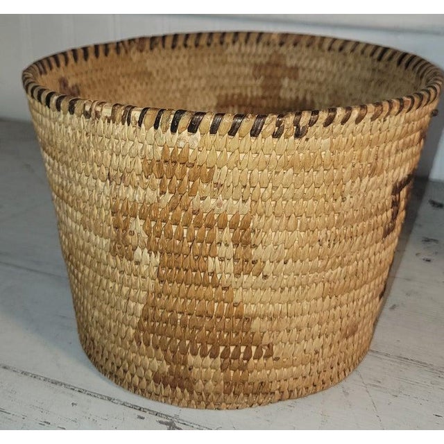 These three Hand made Native American Indian hand woven baskets are all in very good condition. Measurements are given...