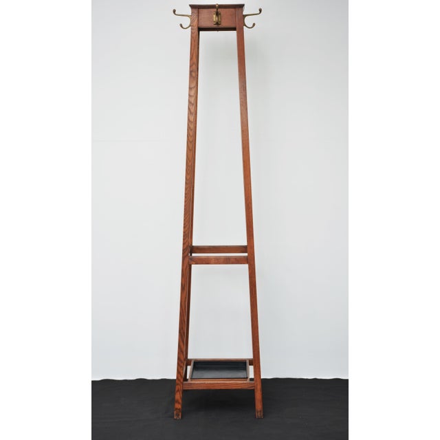 Industrial English Oak Coat Stand by Astrola, 1930 For Sale - Image 4 of 16