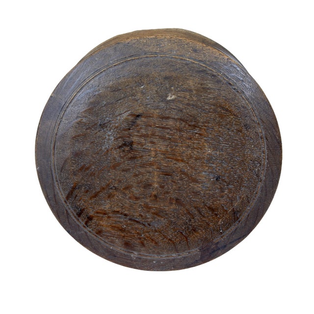 Early-19th Century Swedish Carved Oak Lidded Box For Sale - Image 3 of 8