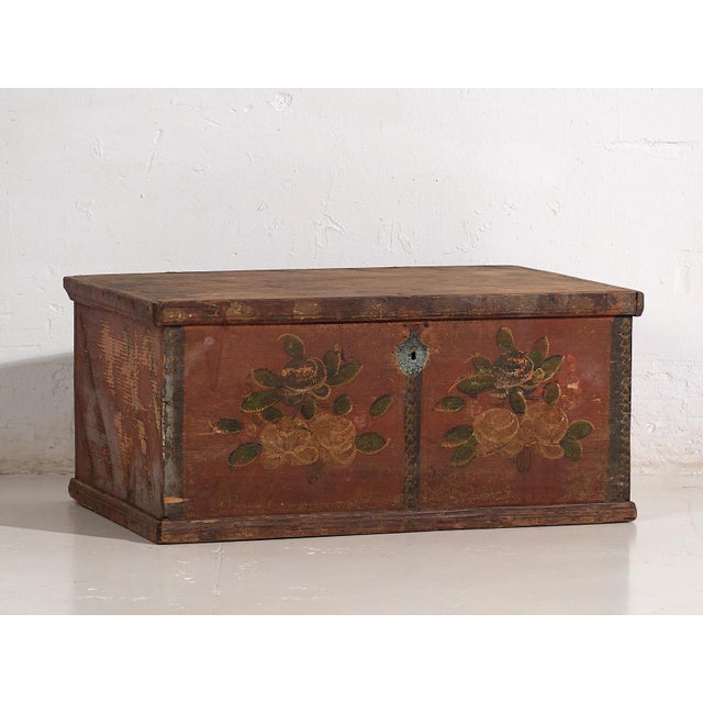 Small Vintage Chest with Floral Motifs, 1920s For Sale - Image 11 of 11
