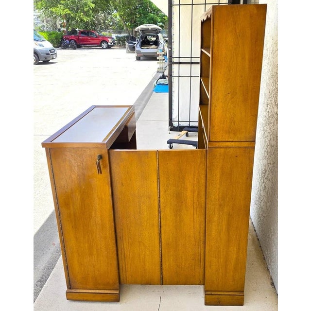 Mid-Century Modern 1930s Karges Country French Walnut Pullout Folding Service Bar For Sale - Image 3 of 18