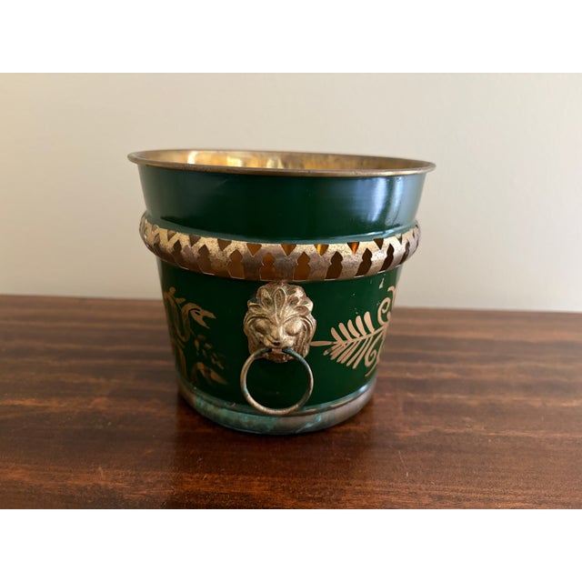 Early 20th Century French Neoclassical Tole Green & Gold Cachepot Planter Vase With Lion Heads For Sale - Image 5 of 8