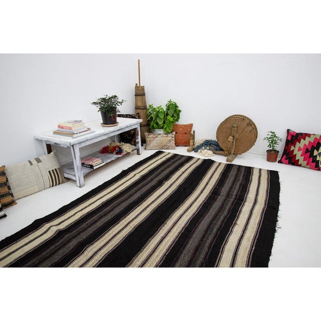 1960s Vintage Striped Handwoven Kilim Rug- 5′2″ × 9′2″ For Sale In Los Angeles - Image 6 of 7