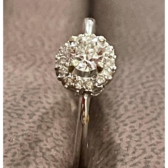 Metal Diamond 0.6 Carat Traditional Ring/Band 14 Karat White Gold, Halo Ring For Sale - Image 7 of 18