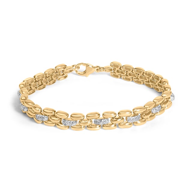 Unapologetically sleek, this panther‑link treasure wraps the wrist with supple confidence, its twin rows of smooth,...