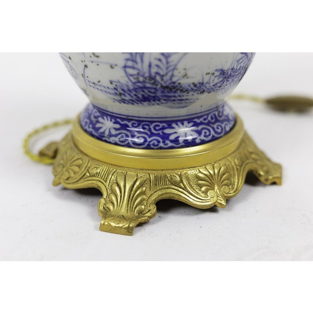 Metal Table Lamps in Blue and White Earthenware and Gilt Bronze, 1880s, Set of 2 For Sale - Image 7 of 8