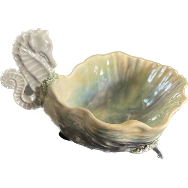 1920s Pair of 1920s French Oyster-Shaped Vintage Nut & Olive Dishes – Set of 2 Serving Bowls For Sale - Image 5 of 10