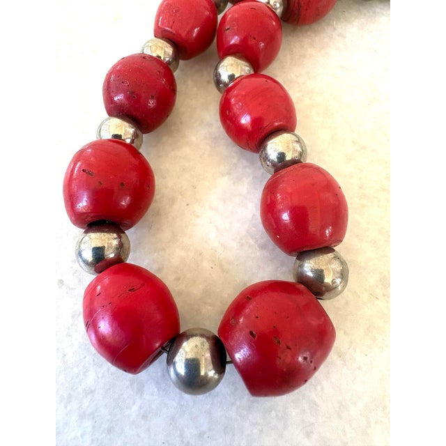 Asian Sherpa Coral and Silver Beaded Necklace For Sale - Image 3 of 5