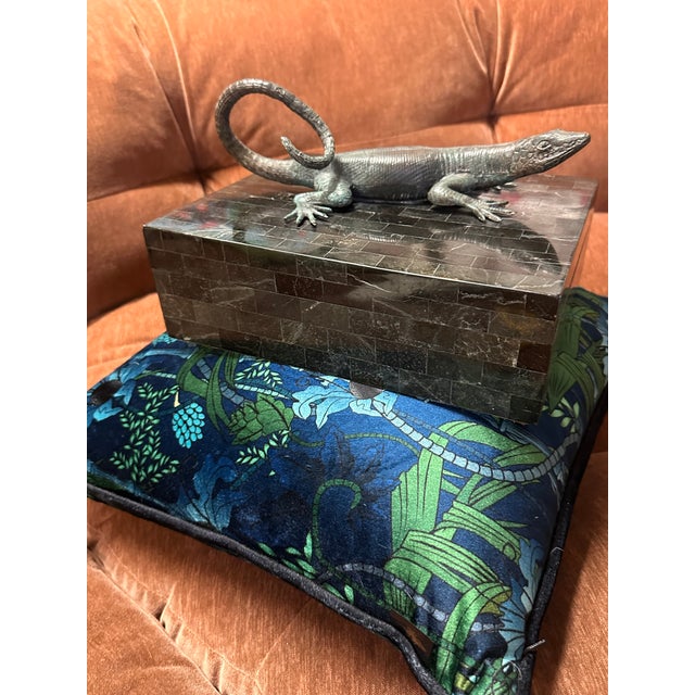 Hollywood Regency Maitland Smith Lizard Stone Cigar Box For Sale - Image 3 of 15