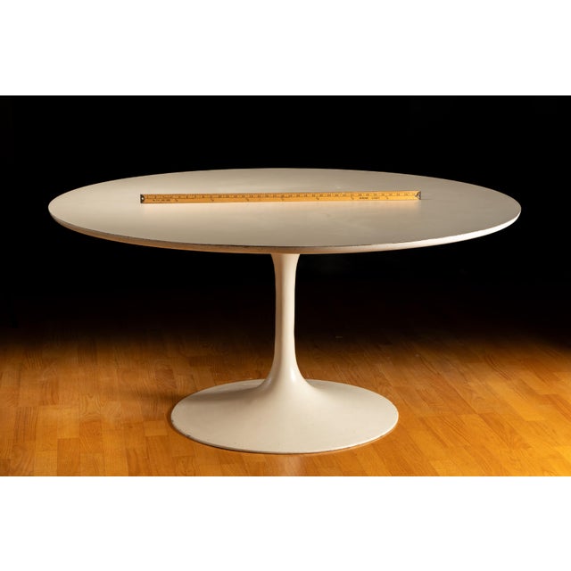 MCM Lounge Height Saarinen Table by Knoll For Sale - Image 9 of 9