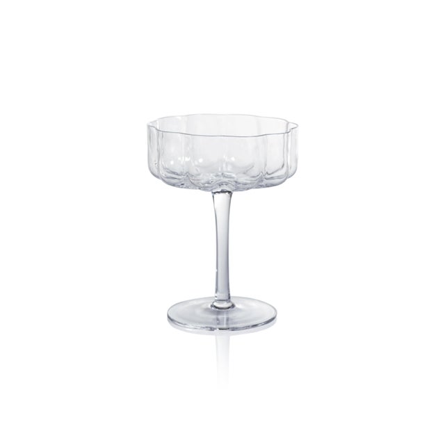 Ideal for those who enjoy a touch of luxury, the Reinhard drinkware line is perfect for savoring a cocktail before dinner....
