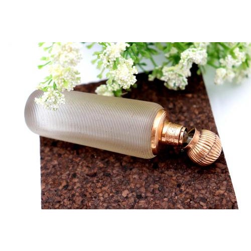 Perfume Bottle in Glass and 15k Gold For Sale - Image 3 of 5