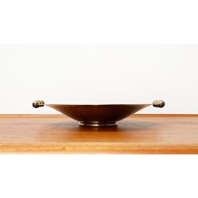 German Art Deco Bowl from Quist, 1930s, in Very Good conditions. Designed 1920 to 1949 This piece has an attribution mark,...