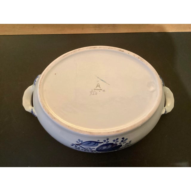 Ceramic 1990s Denmark Royal Copenhagen Tranquebar 3 Piece Blue Soup Tureen With Lid and Underplate For Sale - Image 7 of 9