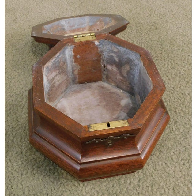 Set of 2 Colonial Williamsburg Octagonal Tea Caddies For Sale - Image 12 of 13