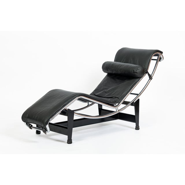 This authentic LC4 chaise lounge chair designed by Le Corbusier was produced by Cassina between 1976-1978. The chair...