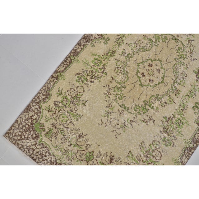 1950s 1950s Ethnic Small Oushak Wool Carpet For Sale - Image 5 of 6