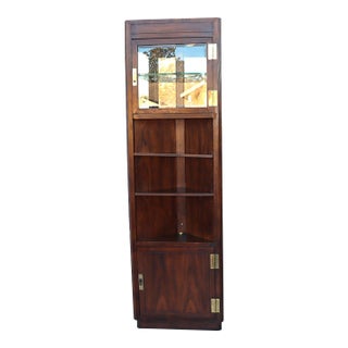 1970s Campaign Vintage Henredon Lighted Oak Corner Display Cabinet With Glass Door For Sale