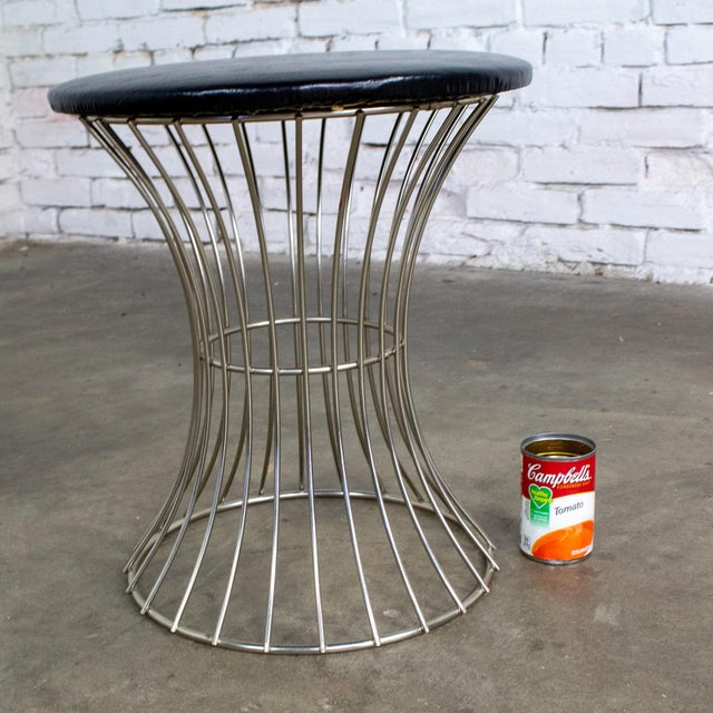 Mid-20th Century MCM Stool Manner of Warren Platner Chrome Wire Base and Black Vinyl Seat For Sale - Image 18 of 18
