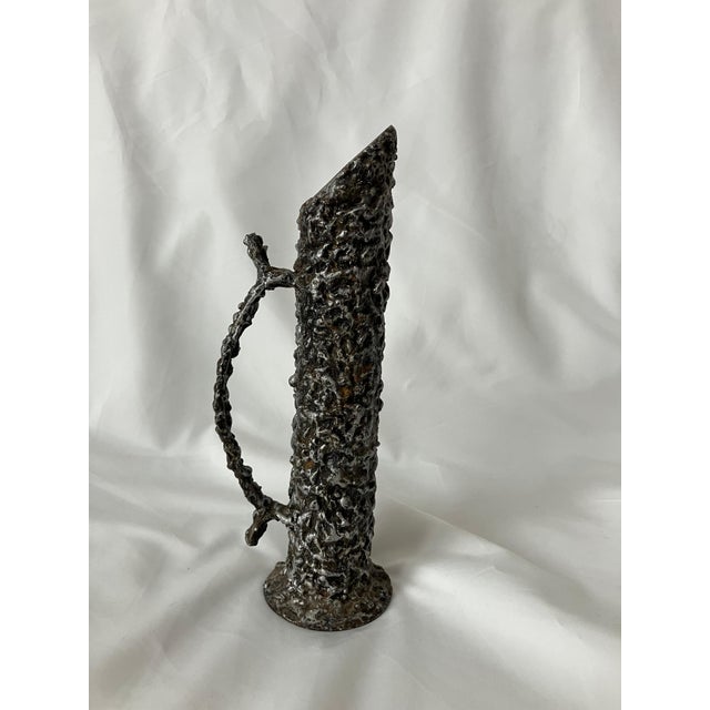 Brutalist Hand-Forged Iron Vase, in Very Good conditions. Designed 1970 to 1979