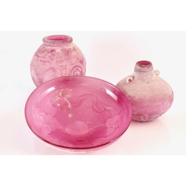 A Ruby Scavo Vases and Bowl by Livio Seguso for Bisazza, 1990, Set of 3 For Sale - Image 13 of 18