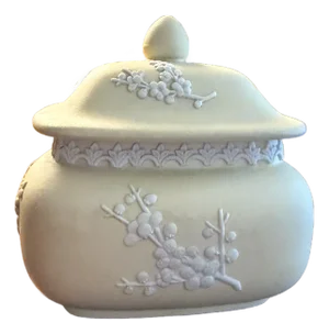 1980s Wedgwood Yellow Primrose Rectangular Lidded Box W/ White Relief Prunus Blossoms