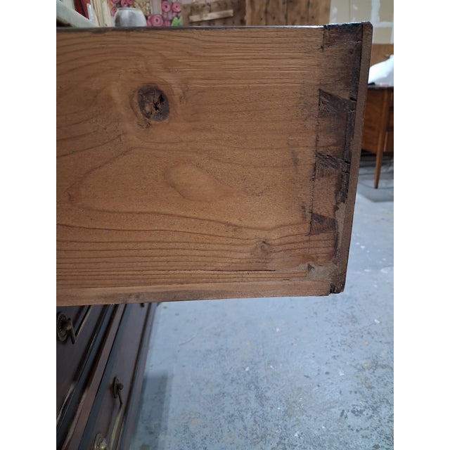 Late 18th Century French Louis XVI Walnut Marble Top Commode For Sale In New Orleans - Image 6 of 8
