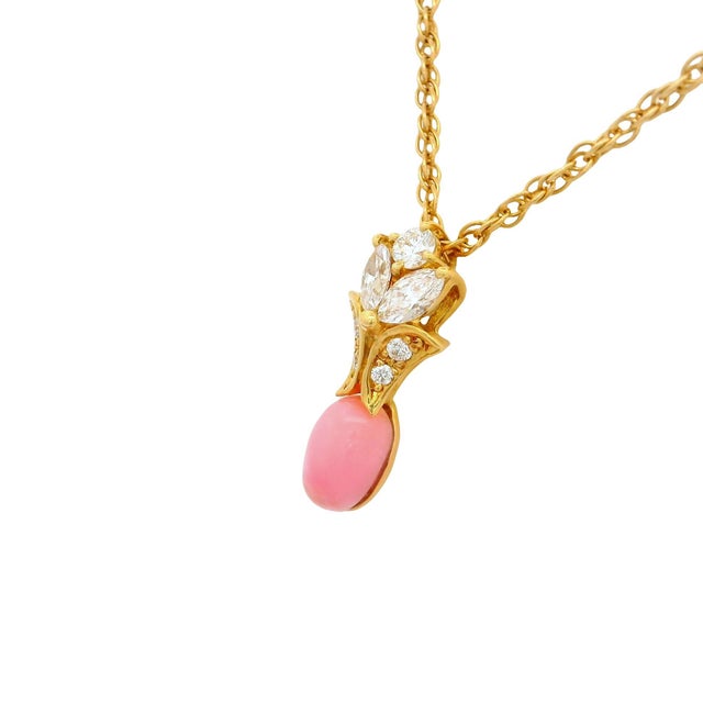 Conch Pearl Diamond 18k Yellow Gold Drop Pendant Necklace For Sale In Los Angeles - Image 6 of 7