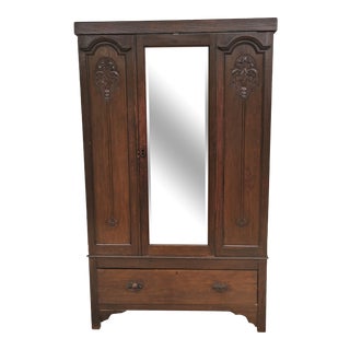 1920s Traditional Oak Wardrobe For Sale