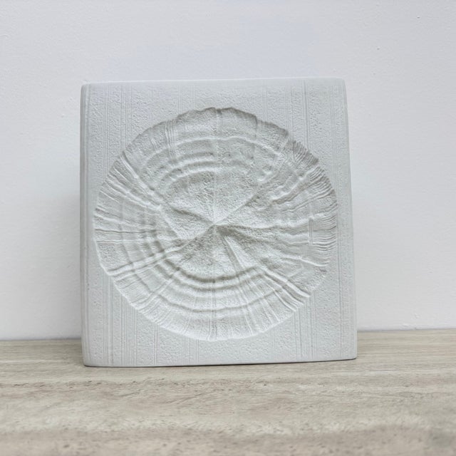 White Ceramic Vase by Martin Freyer for Rosenthal, 1960s, in Good conditions. Designed 1970 to 1979 This piece has an...