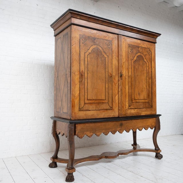 Oak and Walnut 2-Door Cabinet, 18th Century For Sale - Image 3 of 18