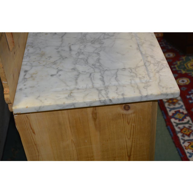 1960s Vintage Rustic Scrubbed Pine Washstand Cupboard W/ Grey & White Marble Top For Sale - Image 5 of 18