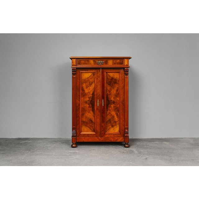 Object: Vertiko Period & Style: Gründerzeit - Late 19th century Features - elegant and practical piece of furniture with...