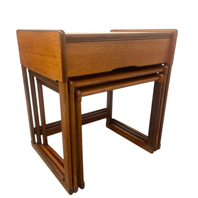 Mid-Century Modern 1970s Vintage Mid-Century Modern Nesting Tables With Tile Top and Drawer - Set of 3 For Sale - Image 3 of 10