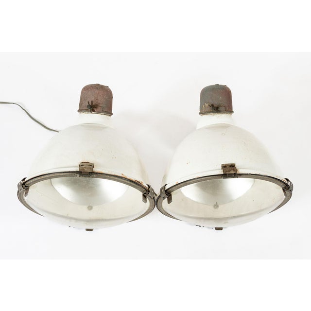 American Huge 22” Vintage Industrial Floodlight Lamps Westinghouse Pair For Sale - Image 3 of 11