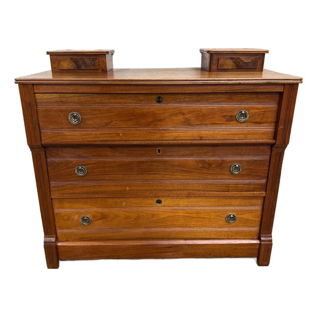 Antique Abernathy Furniture Co. 19th Century Victorian Walnut Chest of Drawers For Sale