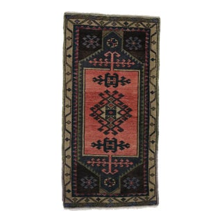 Vintage Turkish Oushak Throw Rug - 01'09 X 03'09 For Sale