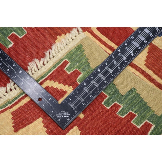 Late 20th Century Vintage Persian Shiraz Kilim Rug - 02'02 X 03'00 For Sale - Image 5 of 9