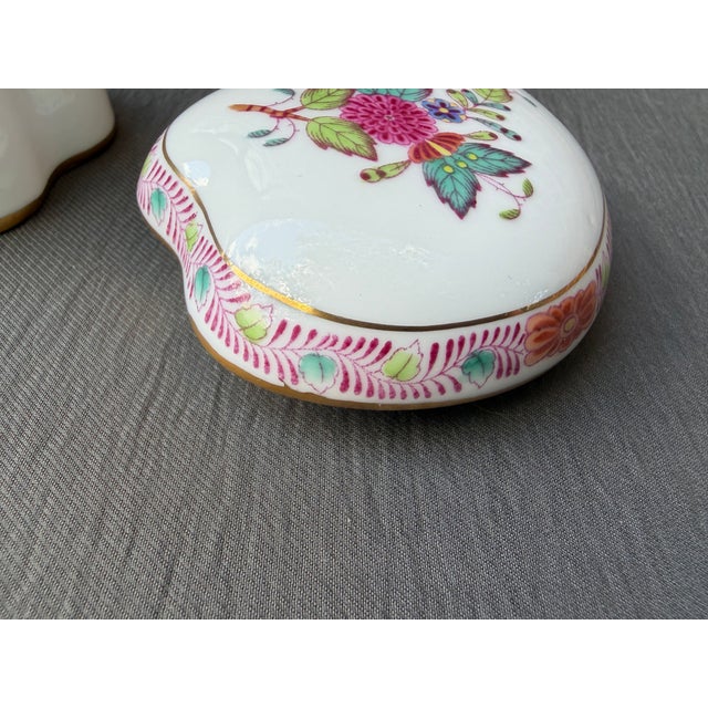 Mid 20th Century Vintage Herend Porcelain Heart Trinket Box For Sale - Image 5 of 17