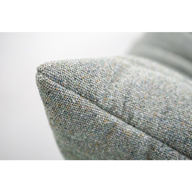 Togo Lounge Chair and Pouf in Melange Tweed Fabric by Michel Ducaroy for Ligne Roset, 1973, Set of 2 For Sale - Image 10 of 18